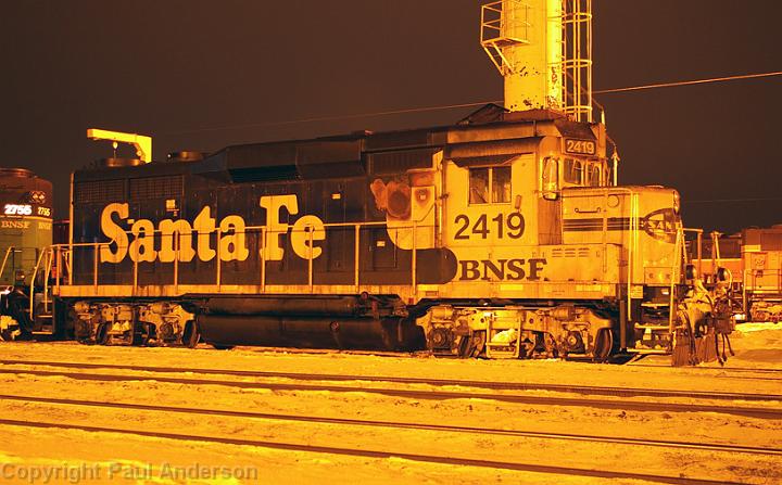 BNSF 2419 at nite - GP30.jpg
